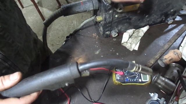 Если залипает проволока в сварочном полуавтомате. Про это нигде не пишут.