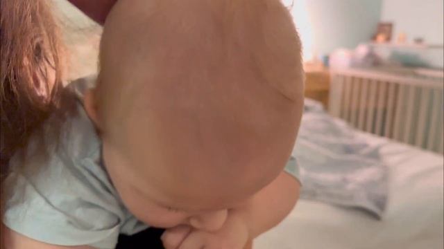 Забавный Карапузик перед сном