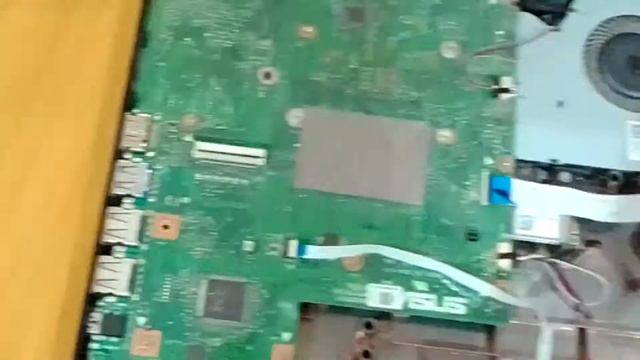 Как включить ноутбук если кнопка включения не работает. На примере ASUS