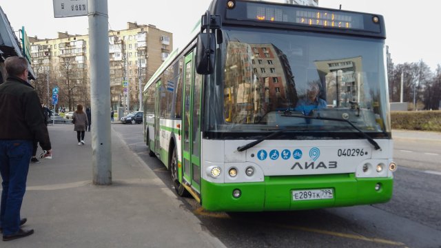 34 маршрут автобуса. 15.04.2023 год. Москва.