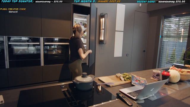 Danucd готовит роллы | Стрим