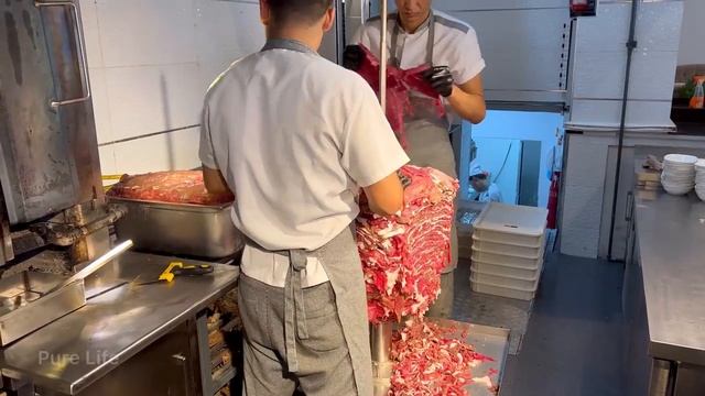 The Largest Shawarma Center _ 150 kg of Meat Every day _ Big donar(720P_HD).mp4