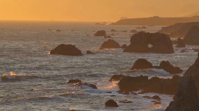Sounds of Wind and the Ocean Waves in 4K - Coastal California Wonders. Episode 2