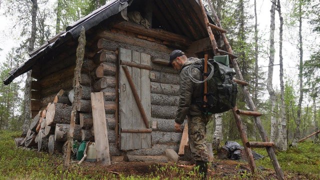 НАЛОВИЛ РЫБЫ В РУЧЬЕ. ЭКСТРЕМАЛЬНАЯ НОЧЬ. ПЕРЕЖИДАЮ ДОЖДЬ В ИЗБЕ.