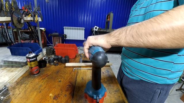 Как быстро снять патрон с шуруповёрта!