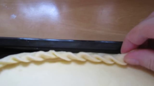 Как красиво защипнуть пирог?