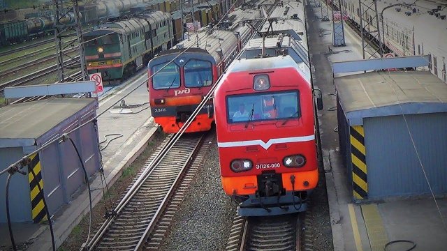 поезда России смотрим грузовые поезда электрички и товарный поезд видео про поезда для детей