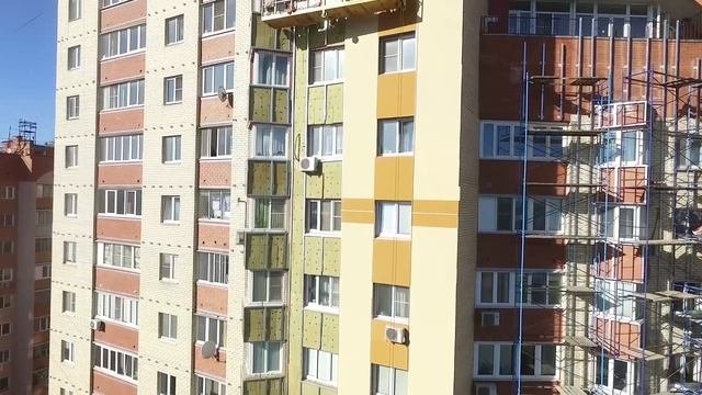 Специалисты Фонда капитального ремонта Московской области продолжают создавать красоту и домашний у