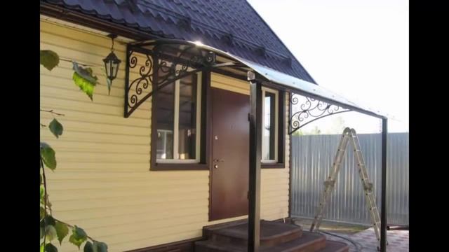 Козырек над крыльцом из поликарбоната