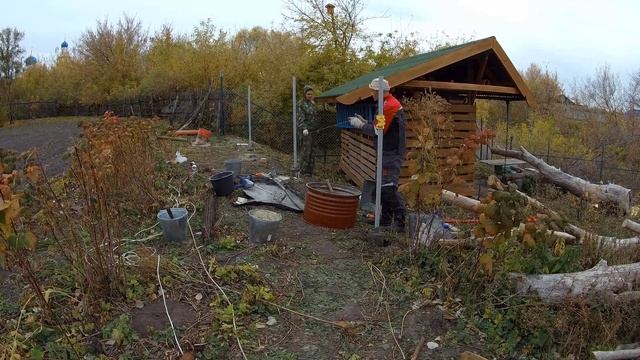 Правильный надёжный забор. Секреты бетонирования столбов.