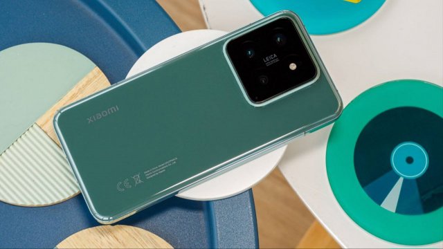 Xiaomi 14 обзор - Он лучше, чем Samsung Galaxy S24?