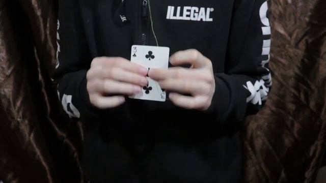 Секрет фокуса с летающей картой - артикул 242255555