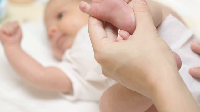 КАК ПРАВИЛЬНО ПОСТАВИТЬ СВЕЧКУ РЕБЕНКУ | Последовательность действий при постановке ребенку свечки