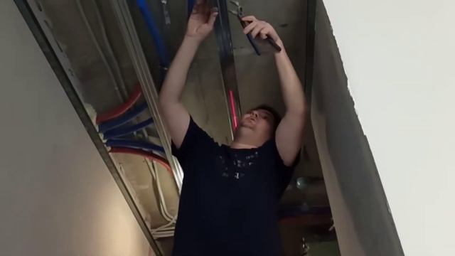 Устанавка анкерных подвесов с зажимом .