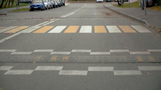 Торможение: со сцеплением или без, двигателем, понижение передач. Как ездить на механике ч. 4