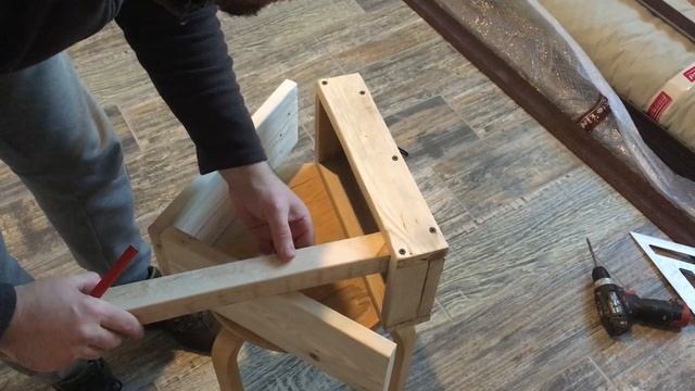 Кормушка для птиц своими руками.
