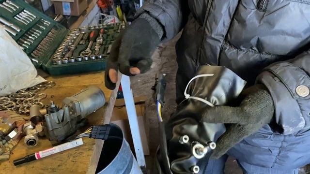 Лада гранта - замена мотора дворников без снятия трапеции