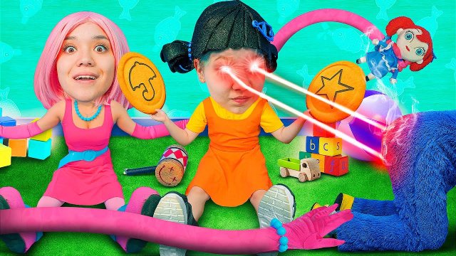 МАМОЧКА ДЛИННЫЕ НОГИ в ДЕТСТВЕ! Злодеи в детском саду!