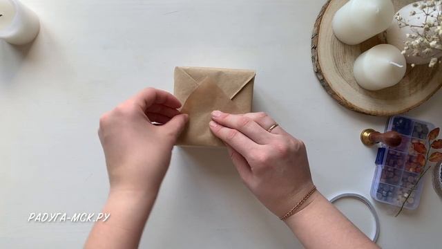 Как упаковать квадратную коробку / Осеняя упаковка подарка