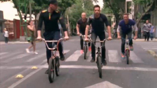 Coldplay - A Head Full Of Dreams (Official video) 2016