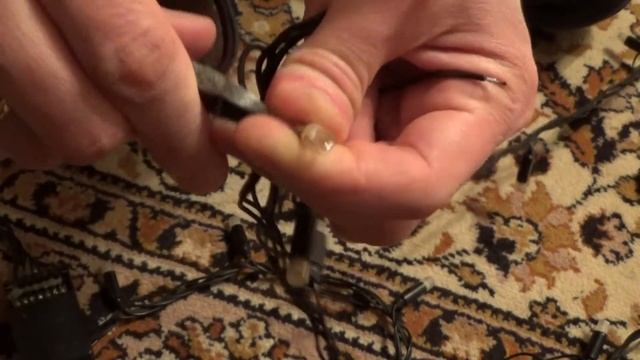 Поиск и устранение неисправности уличной гирлянды.