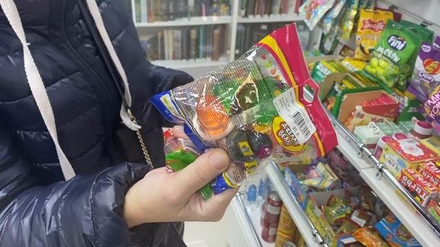РОДИТЕЛИ НАКУПИЛИ ПОДАРКОВ В АДВЕНТ КАЛЕНДАРЬ