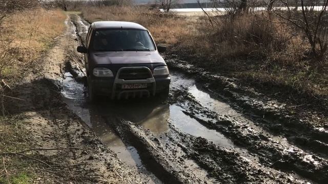 Тест блокировок на ниве Шевроле.