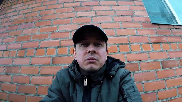 Как почистить диван от засаленности?