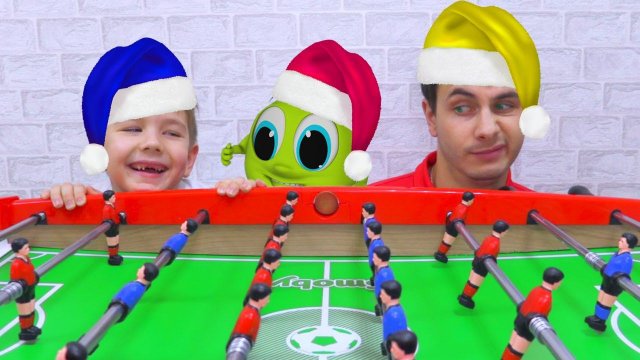 Такого ПОДАРКА НЕ ОЖИДАЛИ! Папа и Рома ПОСПОРИЛИ КТО КРУЧЕ! Хелпик ПРИДУМАЛ Интересный ЧЕЛЛЕНДЖ!