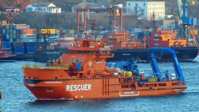 Я ШВЫРЯЮ КАМУШКИ С КРУТОГО БЕРЕЖКА..⚓⚓