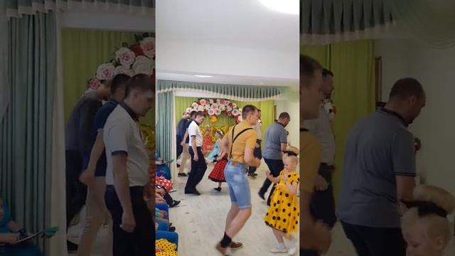 Выпускной стиляги.