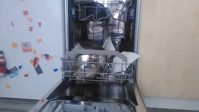 Сколько времени моет посудомоечная машина?