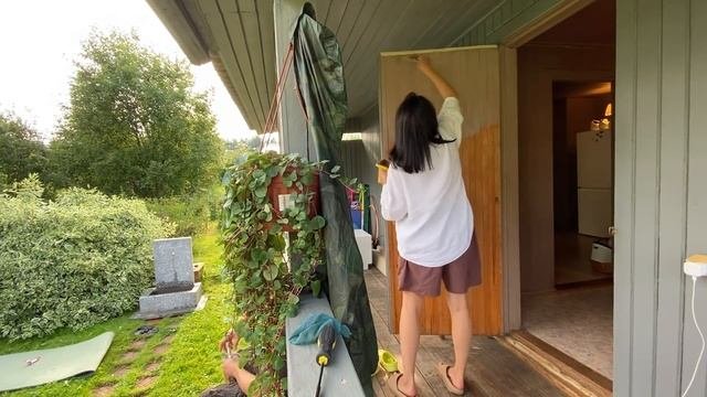 Переделка старой кухни в новую / Дашина дача 2021: выпуск 5