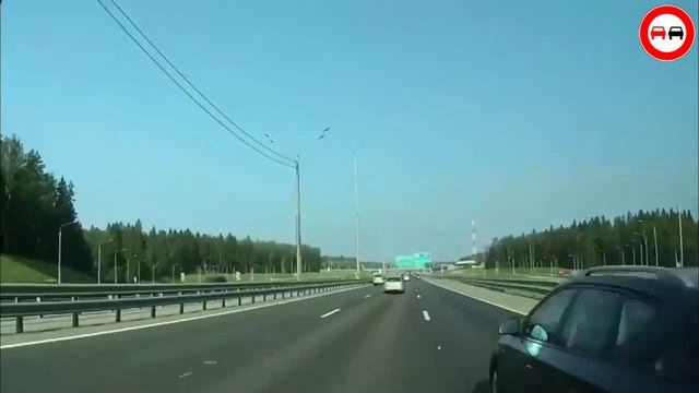 Страшные ДТП на дорогах мира. Ротозеи и зеваки за рулем.