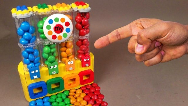 Как сделать Конфетницу M&M's из ЛЕГО !