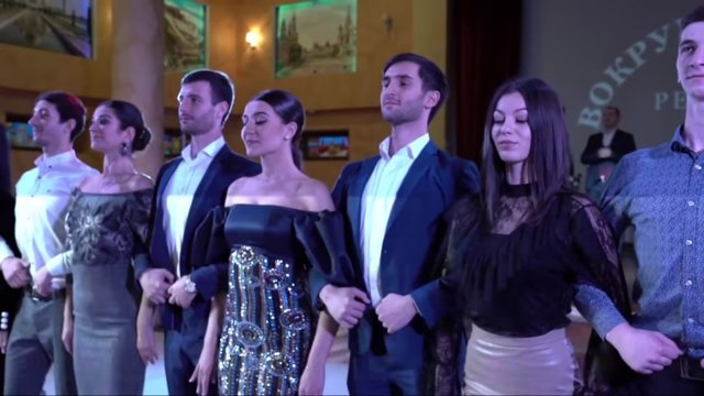 Кавказская свадьба. Красивейшая молодежь в танце.Подписывайтесь на канал