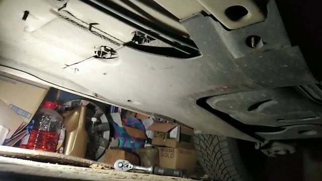 Меняем топливный фильтр Citroën C4