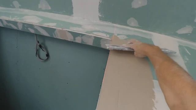 Установка перфорированного Уголка на Откос по Лазерному уровню.