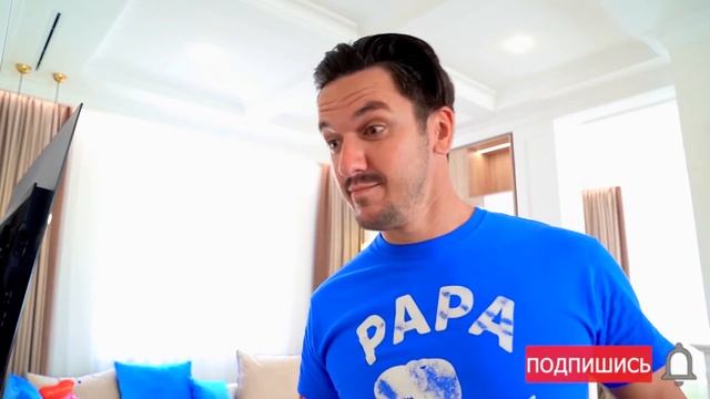 Сеня играет с Машинками и Поп Ит