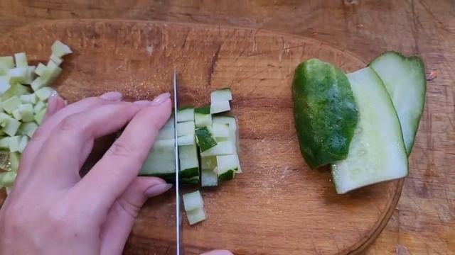 САЛАТ С КРАБОВЫМИ ПАЛОЧКАМИ. ЛУЧШИЙ РЕЦЕПТ ИЗ КРАБОВЫХ ПАЛОЧЕК.