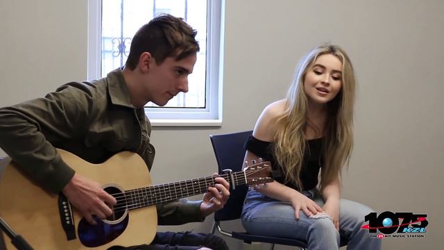 Sabrina Carpenter "Thumbs" LIVE
