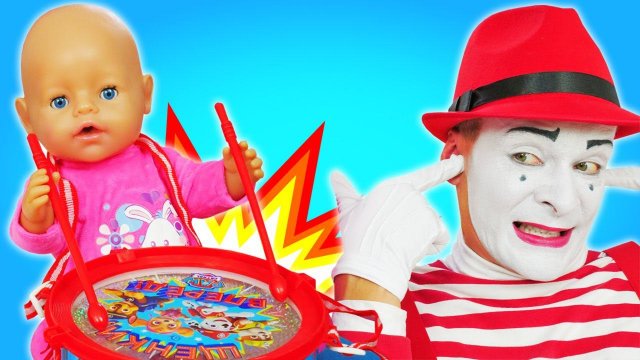 Прикольные видео куклы - Барабан для БЕБИ БОН! - Игры Как мама и мультики для детей с Baby Born