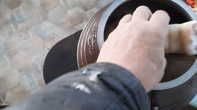 готовлю на обед свиные ножки в моем любимом афганском казане