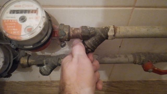 Как улучшить поток воды в кране. Чистка фильтра грубой очистки || How To