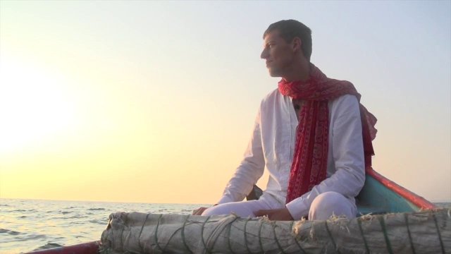 Om Purnam - Vladimir Muranov