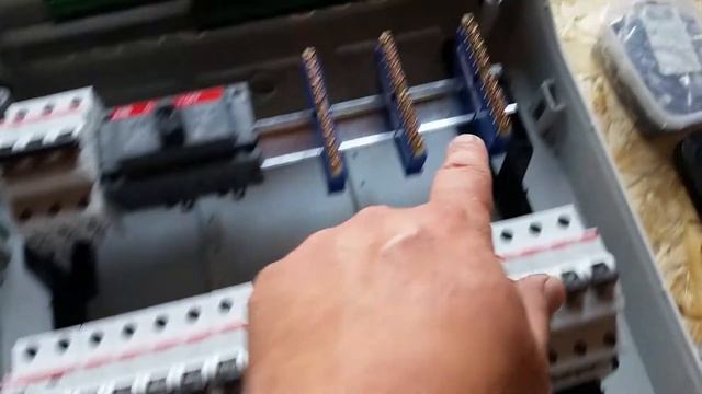 Сборка распределительного щита.