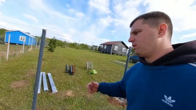 ? Забор из евроштакетника в шахматном порядке и серого графита ?
