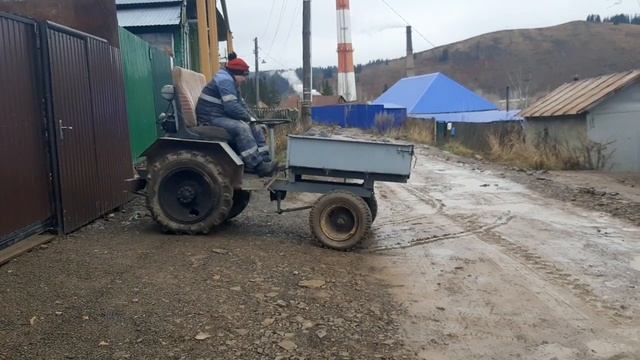 Замена родного карбюратора на ЗИД 4.5 л.с..mp4