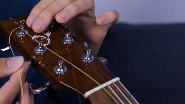 Как Поменять Струны на Акустической Гитаре