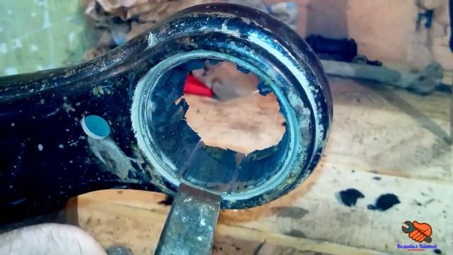 Замена сайлентблока левого рычага TOYOTA/ Замена задних сайлентблоков